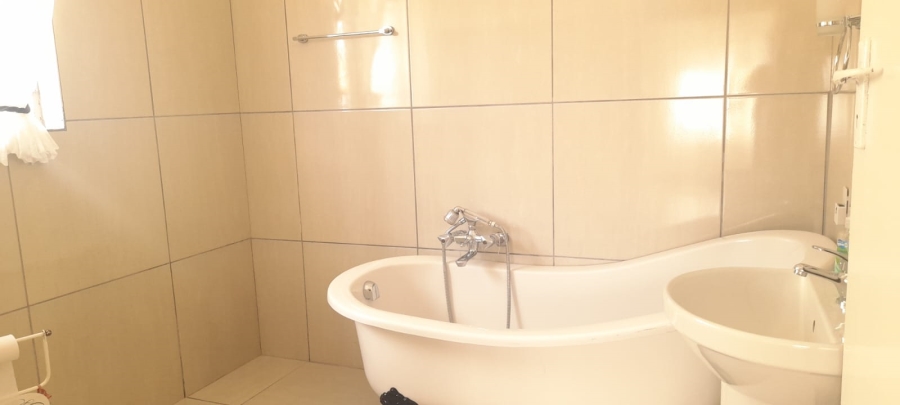 3 Bedroom Property for Sale in Koringberg Western Cape